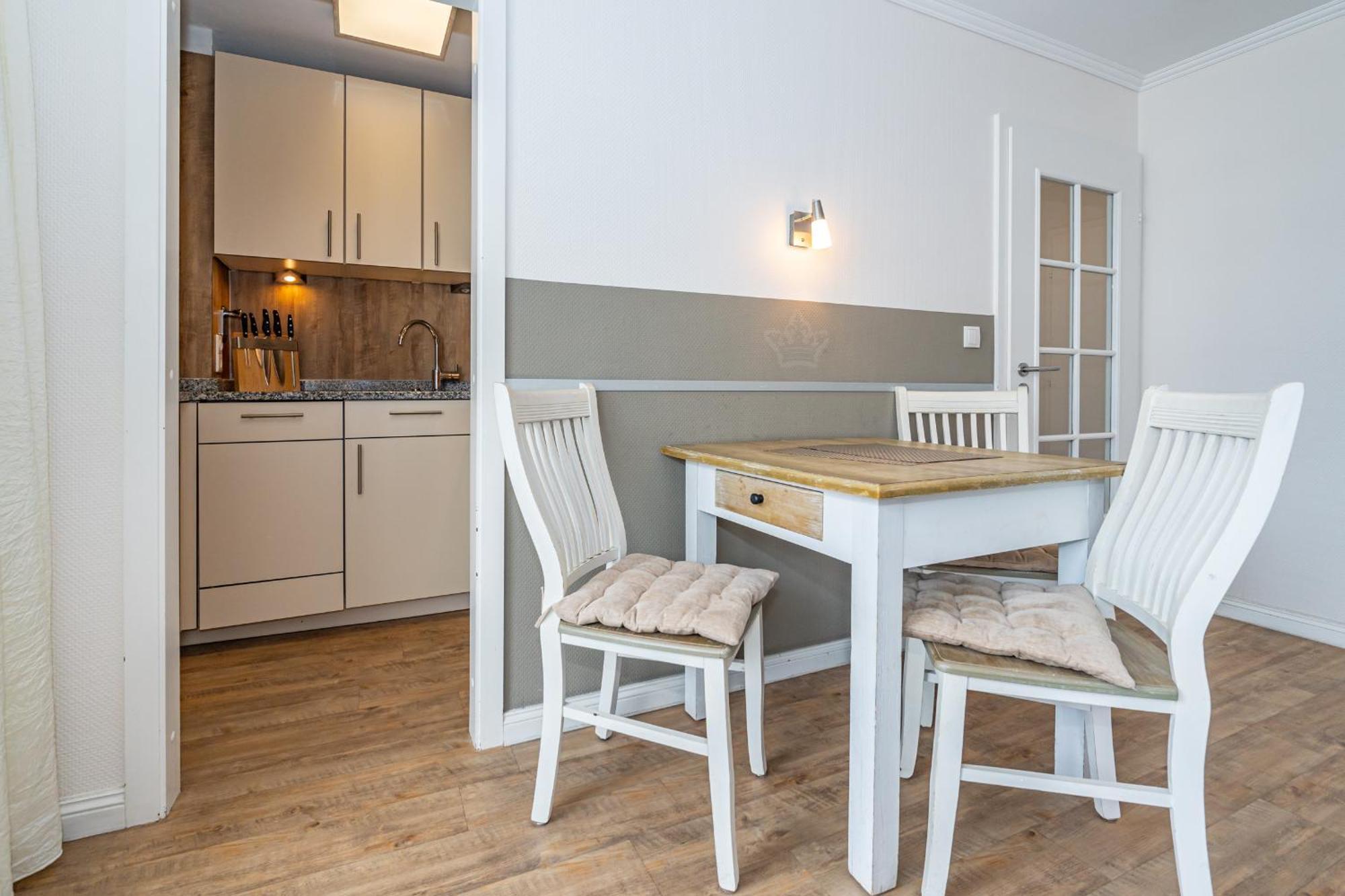Apartmenthaus Duenenburg Duenenburg App 15 Westerland